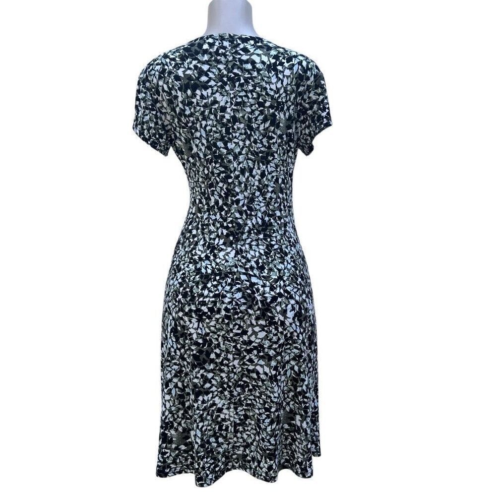 Connected Faux Wrap Dress Women's 10P Short Sleeve Abstract V-Neck Knee Length - Picture 7 of 16